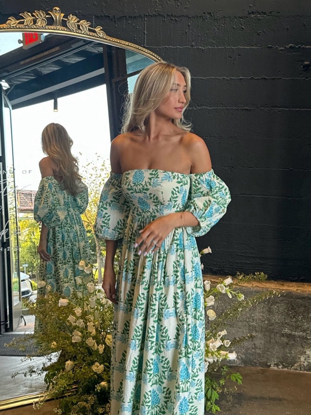 Anthropologie Let Me Be Blue and Green Hydrangea Printed Midi Dress - size M - Picture 3 of 16